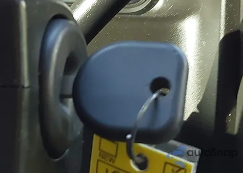 2019 Chevrolet Suburban Lt z USA, uszkodzony, nr VIN 1GNSKHKC0KR185682